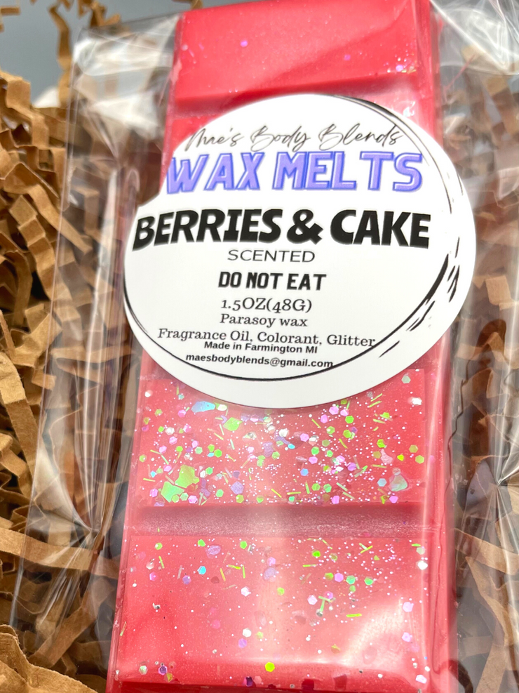 Berries & cake wax snap bar